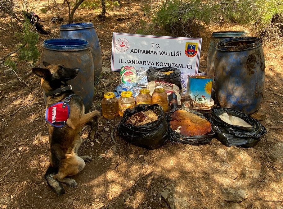 PKK'ya ait yaşam malzemesi ele geçirildi