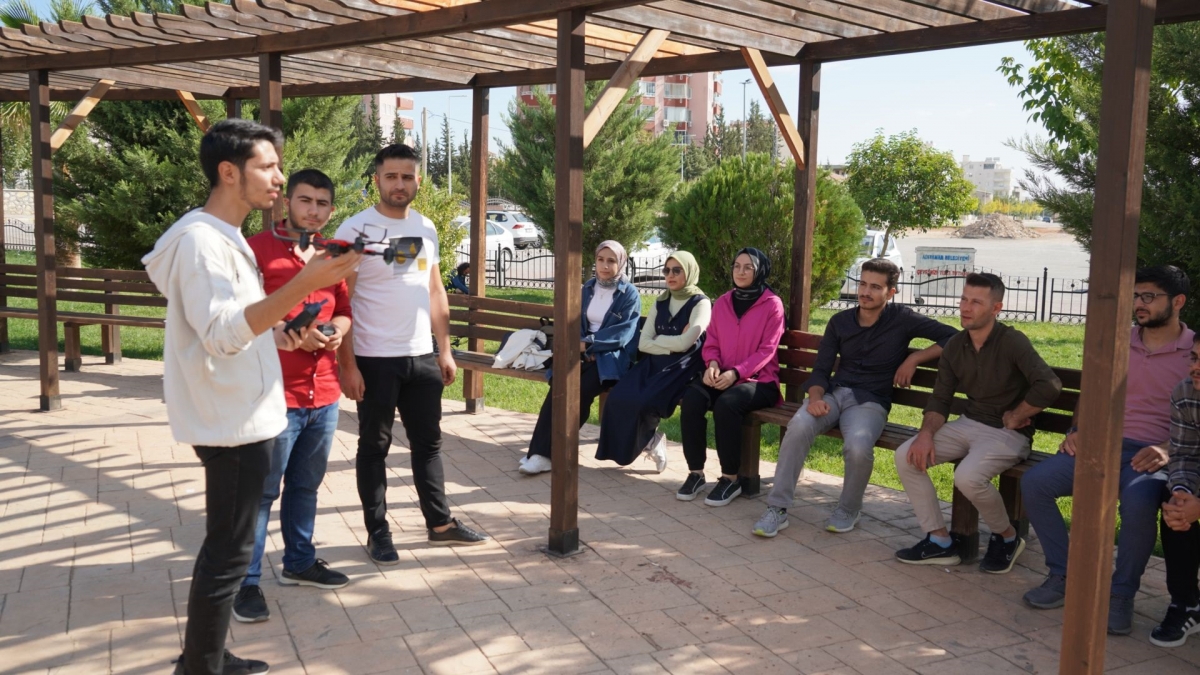 Gençlere İha ticari pilot ehliyeti