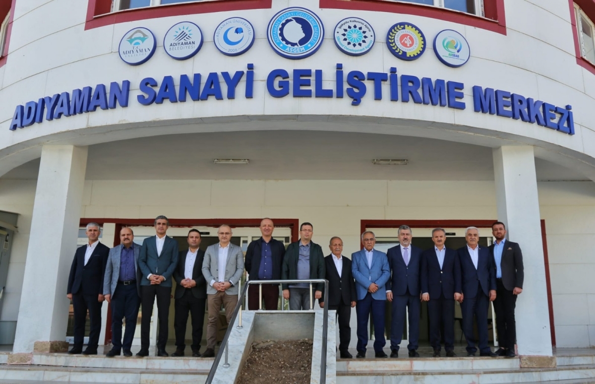 Dönmez, ASGEM’i gezdi
