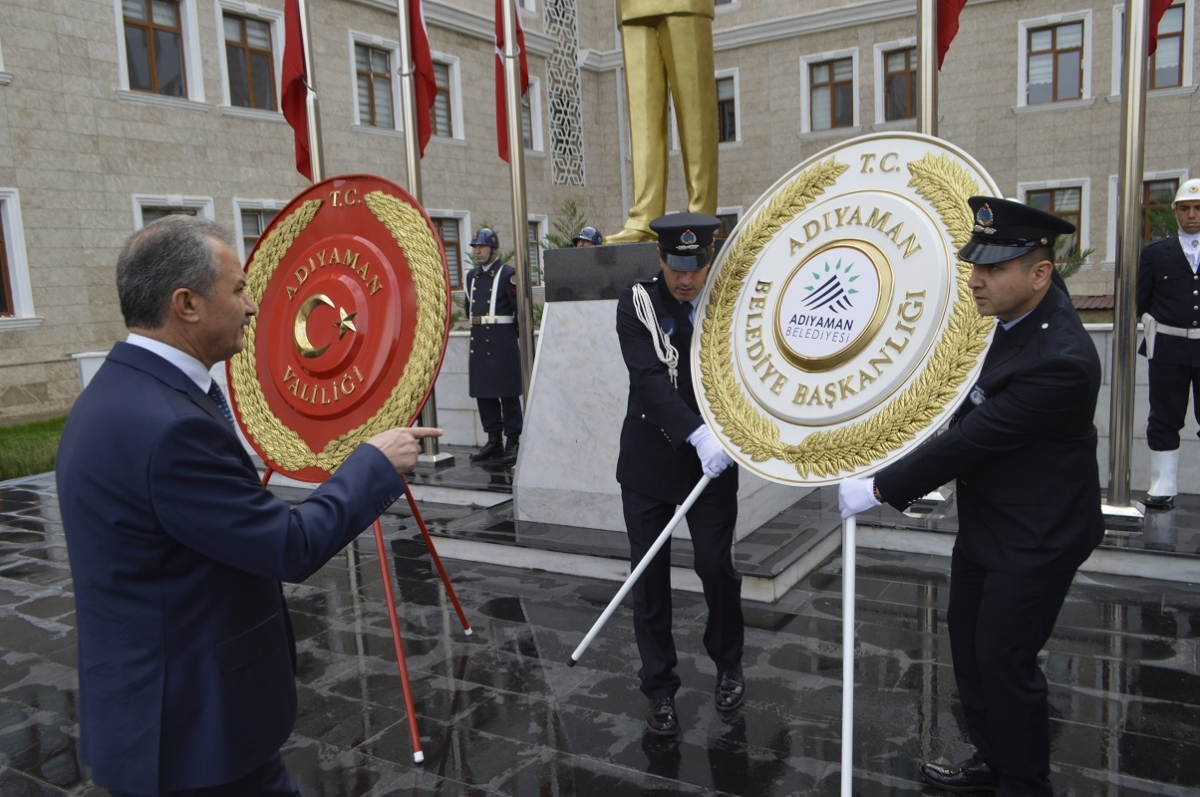 Adıyaman'da 10 Kasım töreni