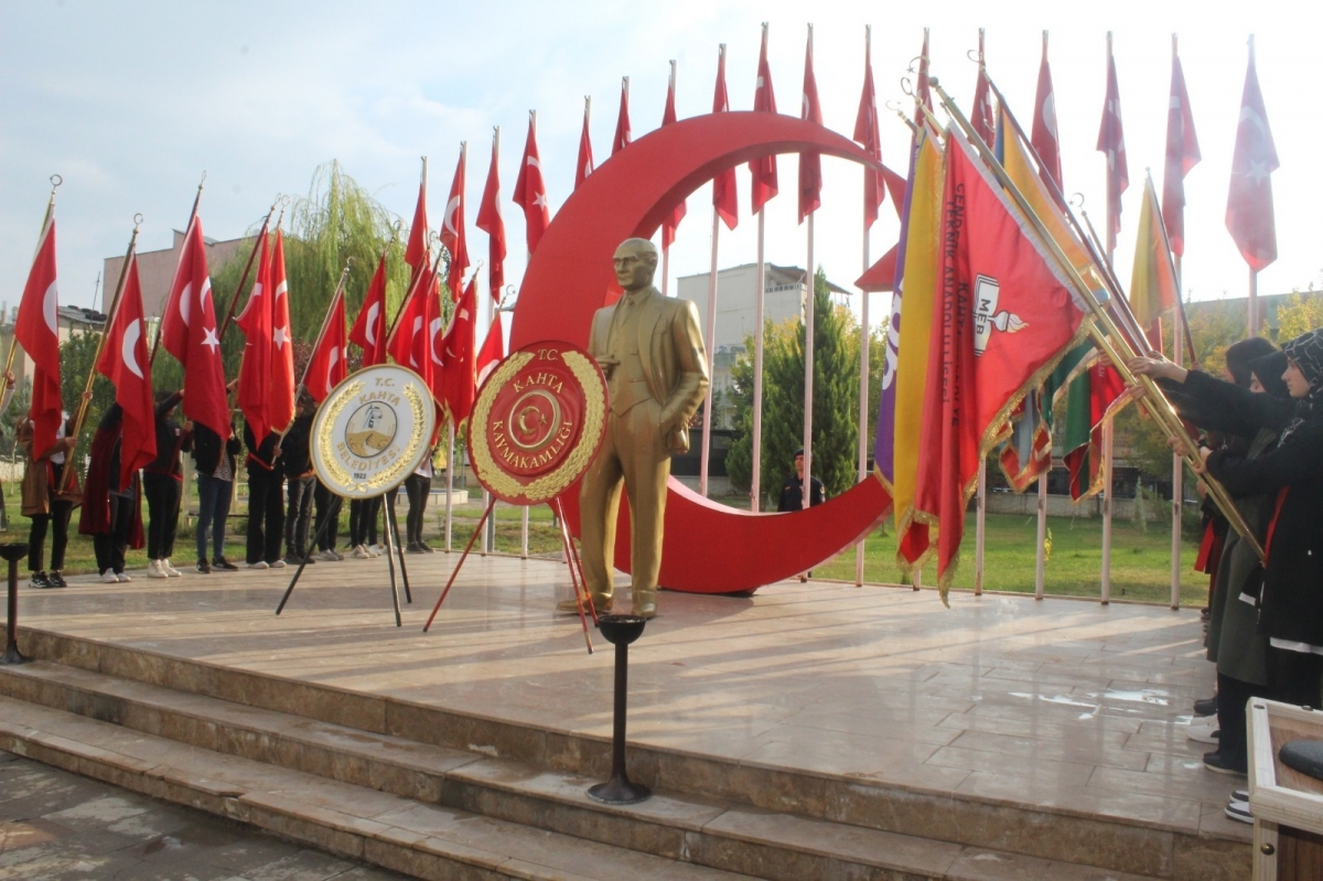 Kahta’da 10 Kasım töreni