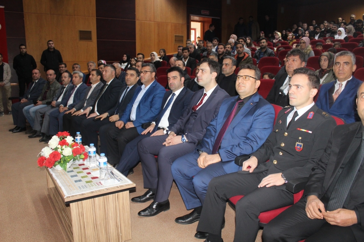 Kahta’da 10 Kasım töreni