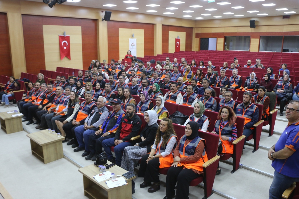 AFAD gönüllüleri kimliklerini aldı