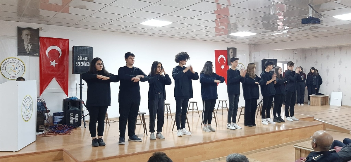 Gölbşaı'nda 10 Kasım töreni