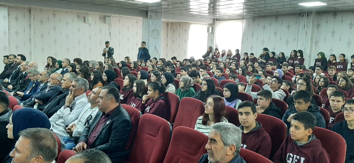 Gölbşaı'nda 10 Kasım töreni