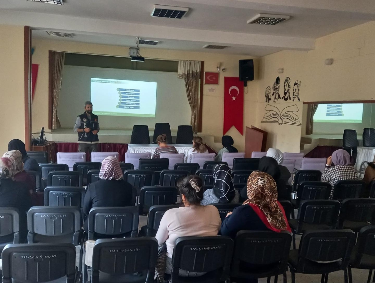 Gölbaşı’nda En İyi Narkotik Polisi Anne 