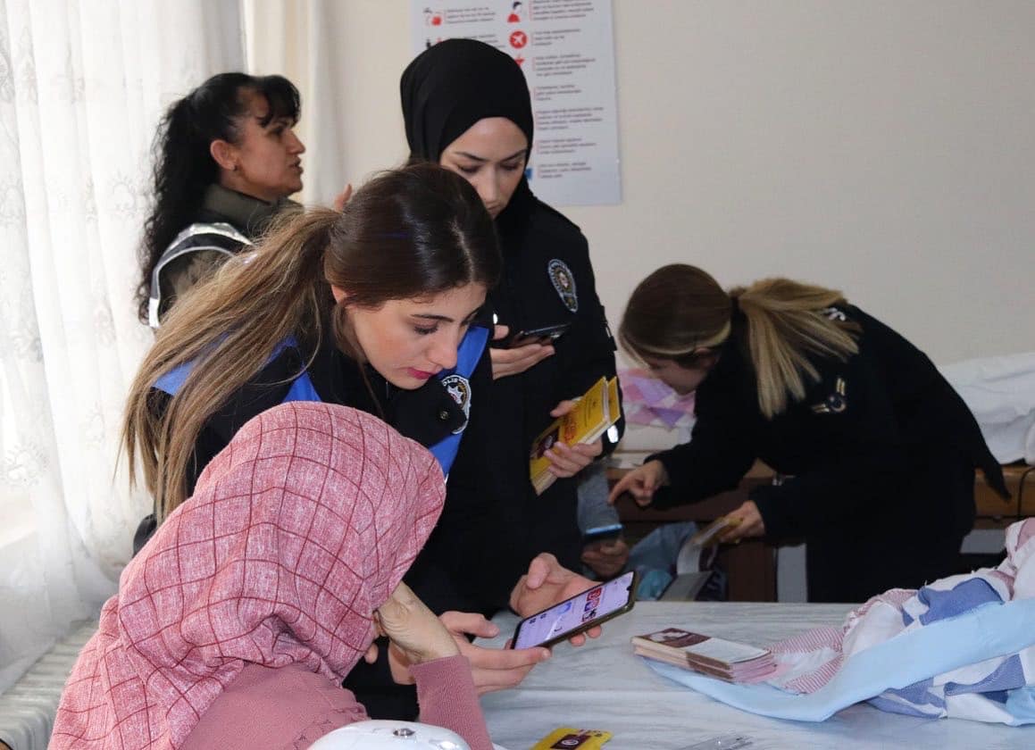 Kadına Karşı Şiddetle Mücadele