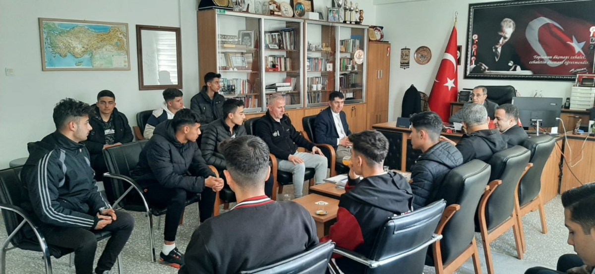 Hentbolculardan Kaymakam Ayrancı’ya Ziyaret