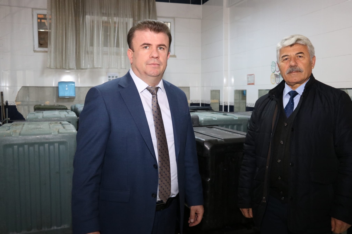 Öğrencilere Üretsiz Yemek 