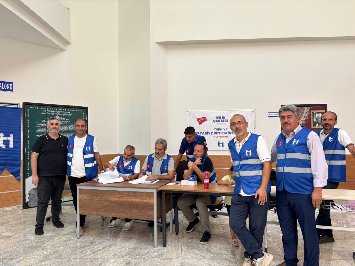 çocuklar gülsün diye