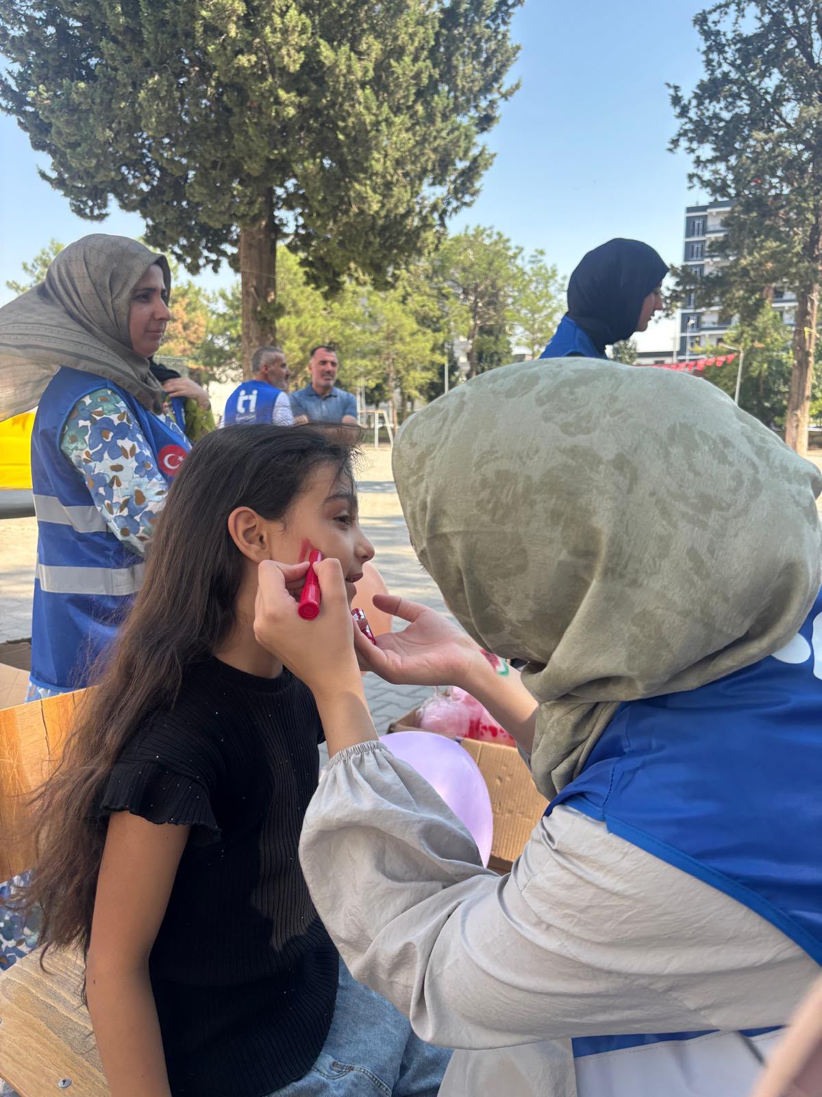 çocuklar gülsün diye