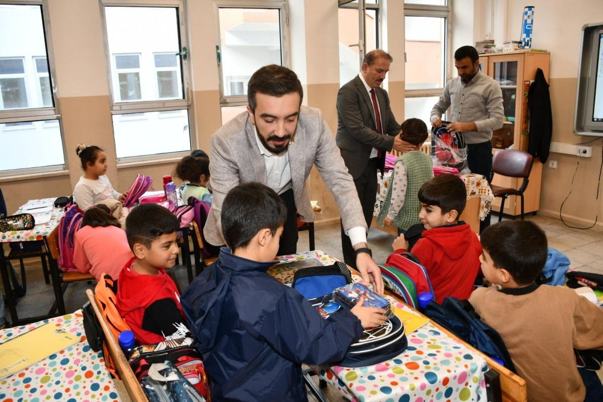 ATSO’dan Öğrencilere Kırtasiye Yardımı