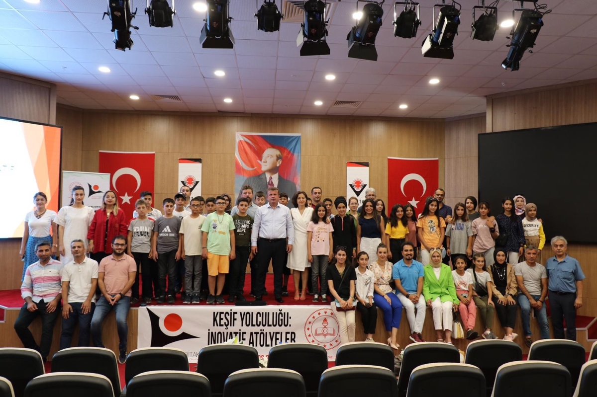 Aşçı, 'İnovatif Atölyeler' projesinin açılış törenine katıldı