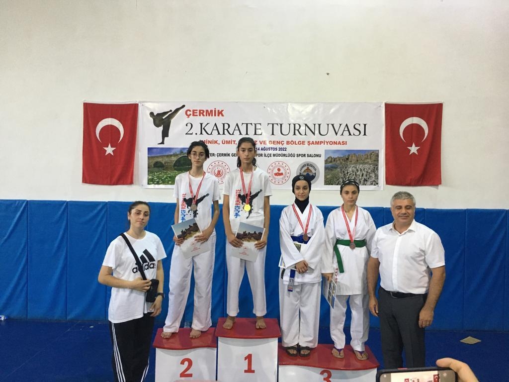 Adıyamanlı karateciler başarıyla döndüler