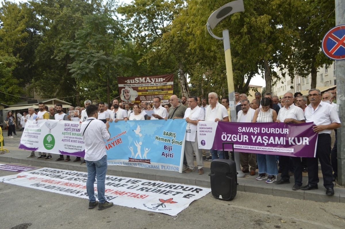Adıyaman'da '1 Eylül Dünya Barış Günü' açıklaması - Video