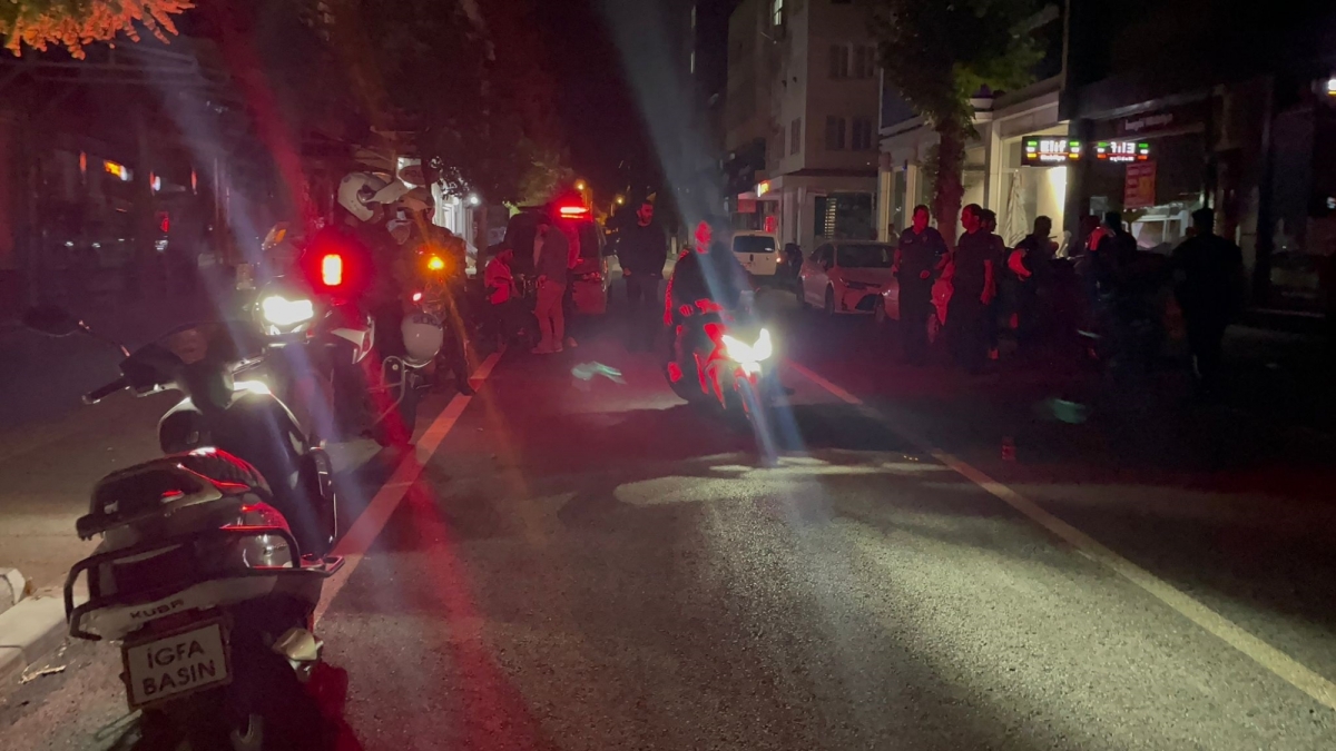 İki grup arasındaki kavgayı polis ekipleri engelledi - Videolu Haber