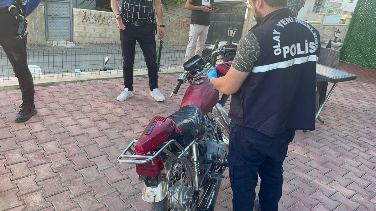 Park halindeki şüpheli motosiklet çalıntı çıktı 