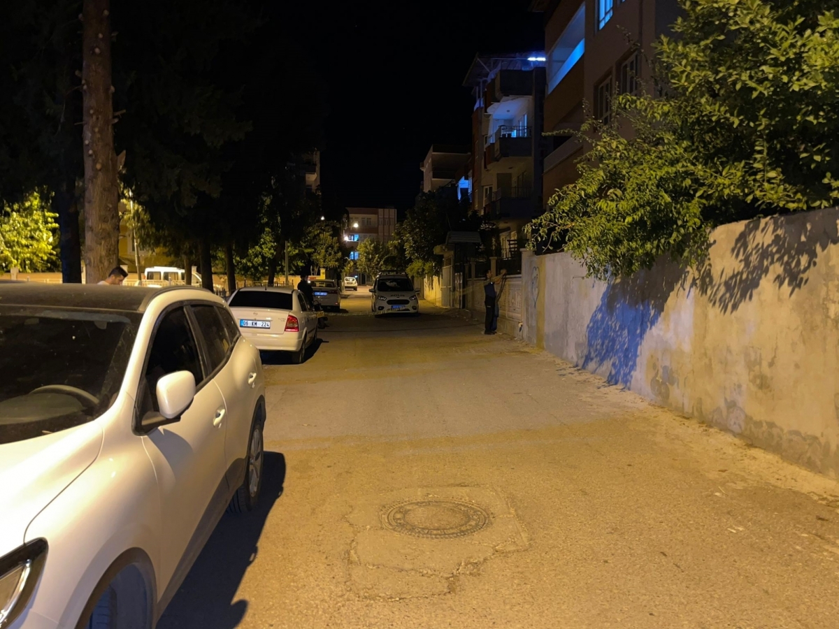 Tabancayla havaya rasgele ateş açan şüpheli kayıplara karıştı 