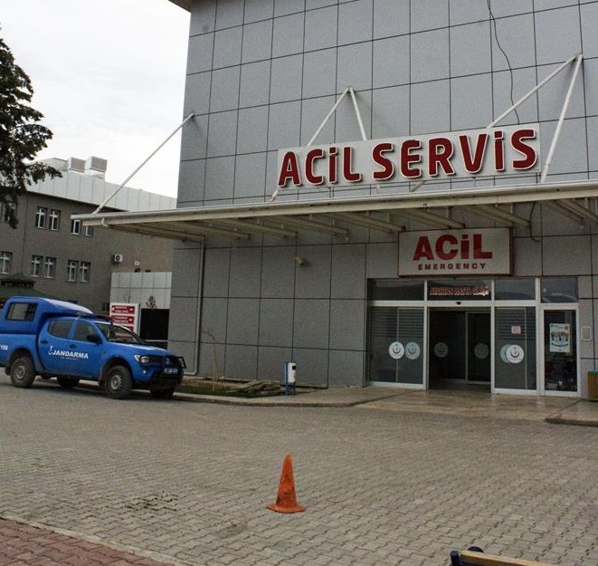 Gölbaşı’nda otomobil şarampole devrildi: 3 yaralı