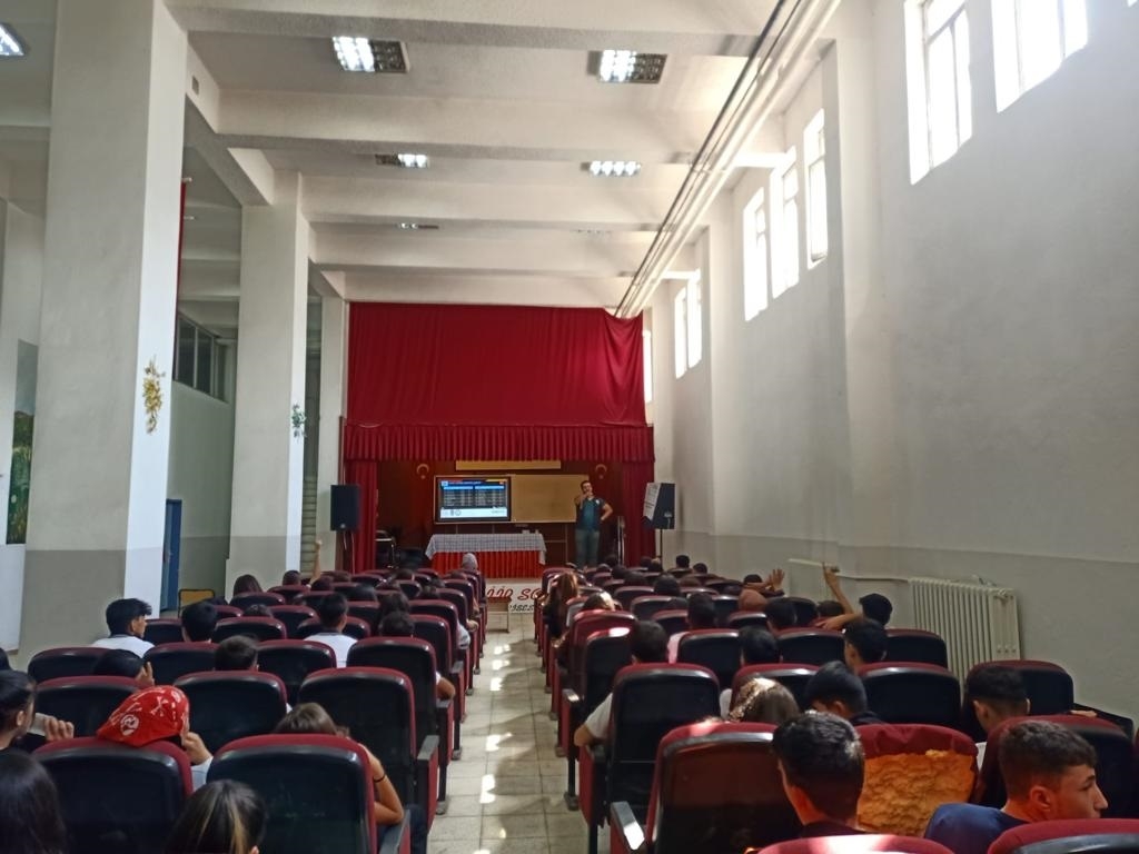 SİBERAY Projesi ile öğrencilere eğitim verildi