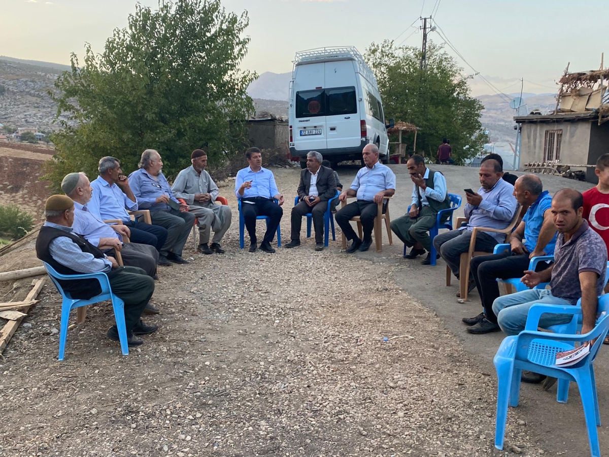 Milletvekili Tutdere Sahada vatandaşların sorunlarını dinliyor