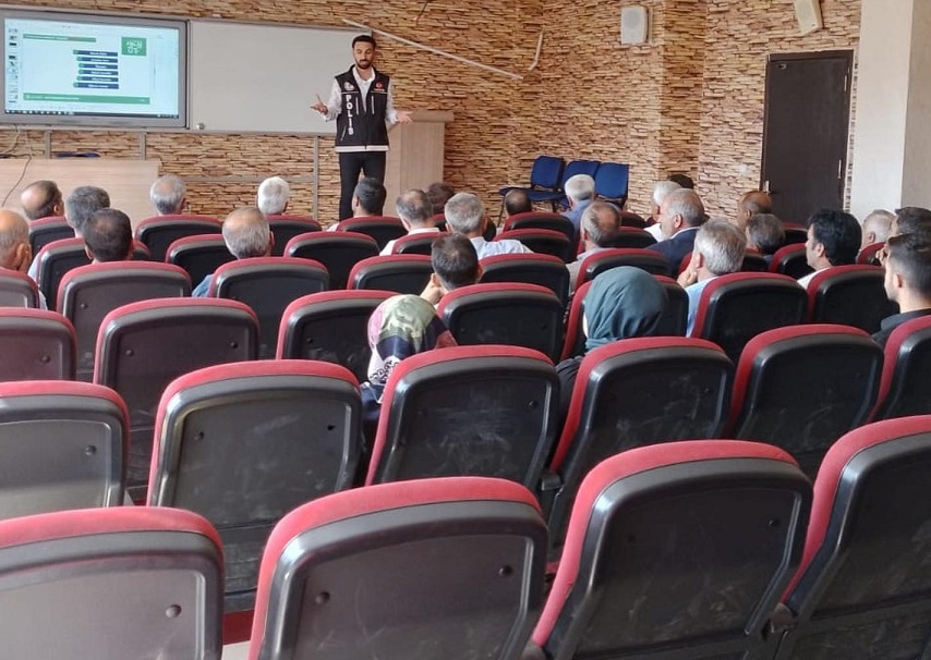 Kahta’da “En İyi Narkotik Polisi Anne″ eğitimi verildi