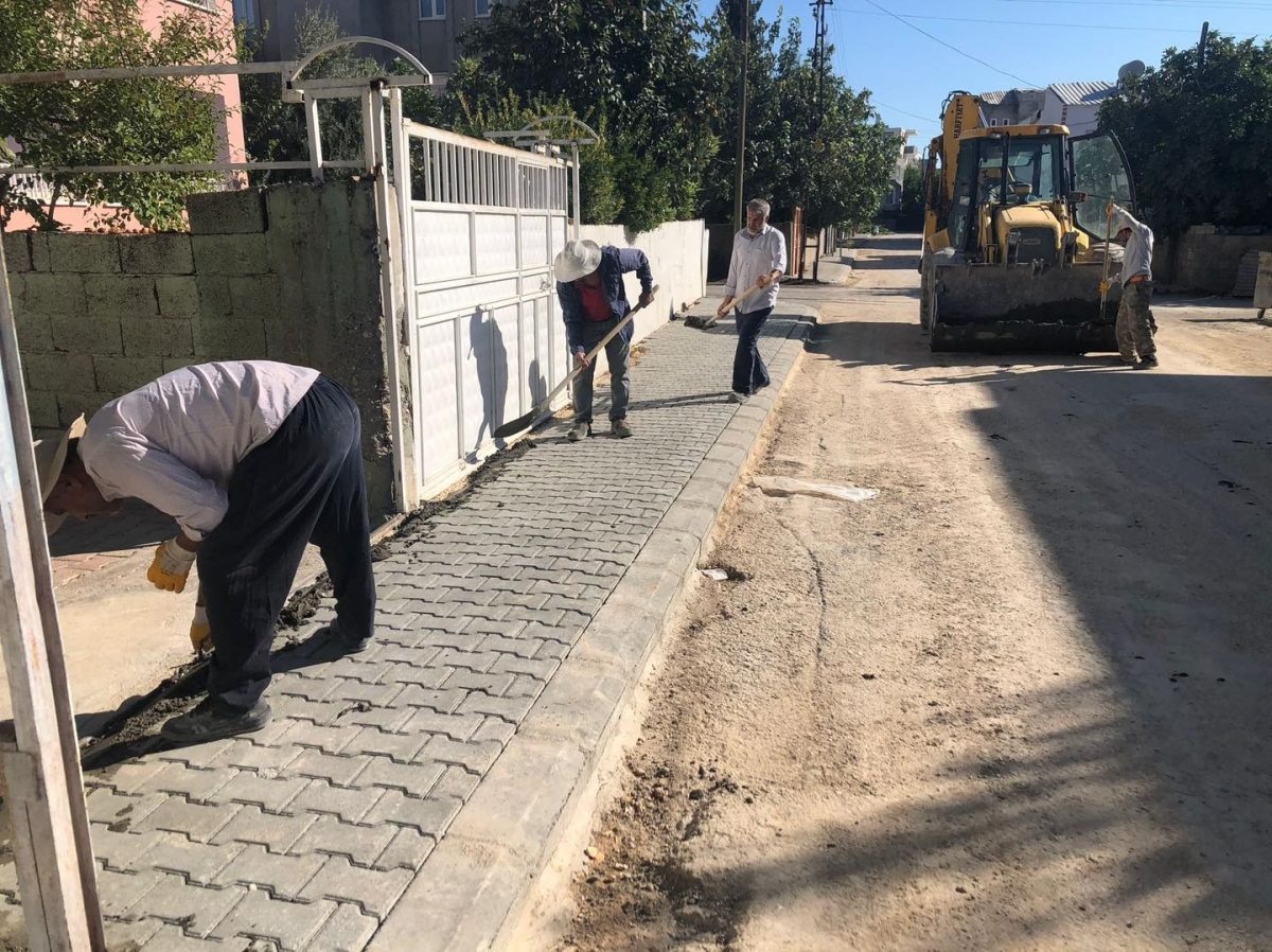 Fatih mahallesinde  kaldırım düzenleme çalışması