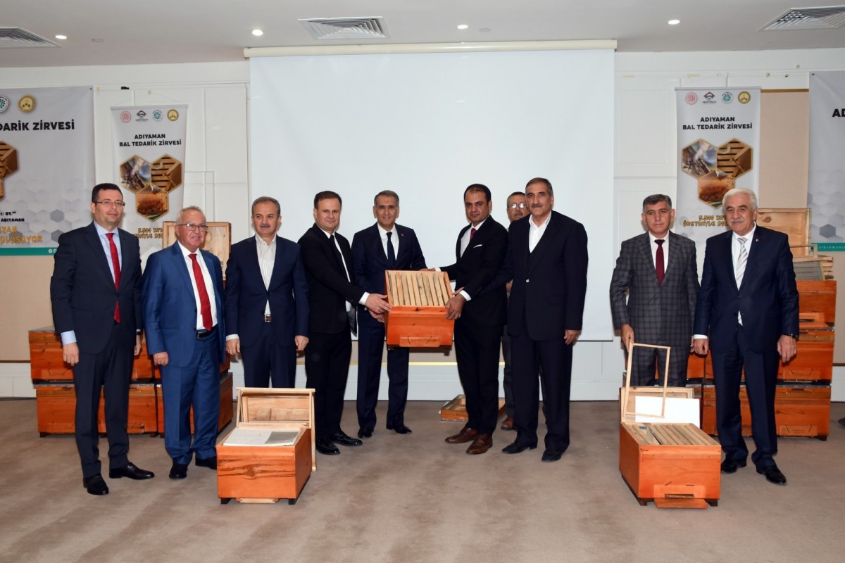 Adıyaman’da bal tedarik zirvesinde 5 bin 500 kovan dağıtıldı