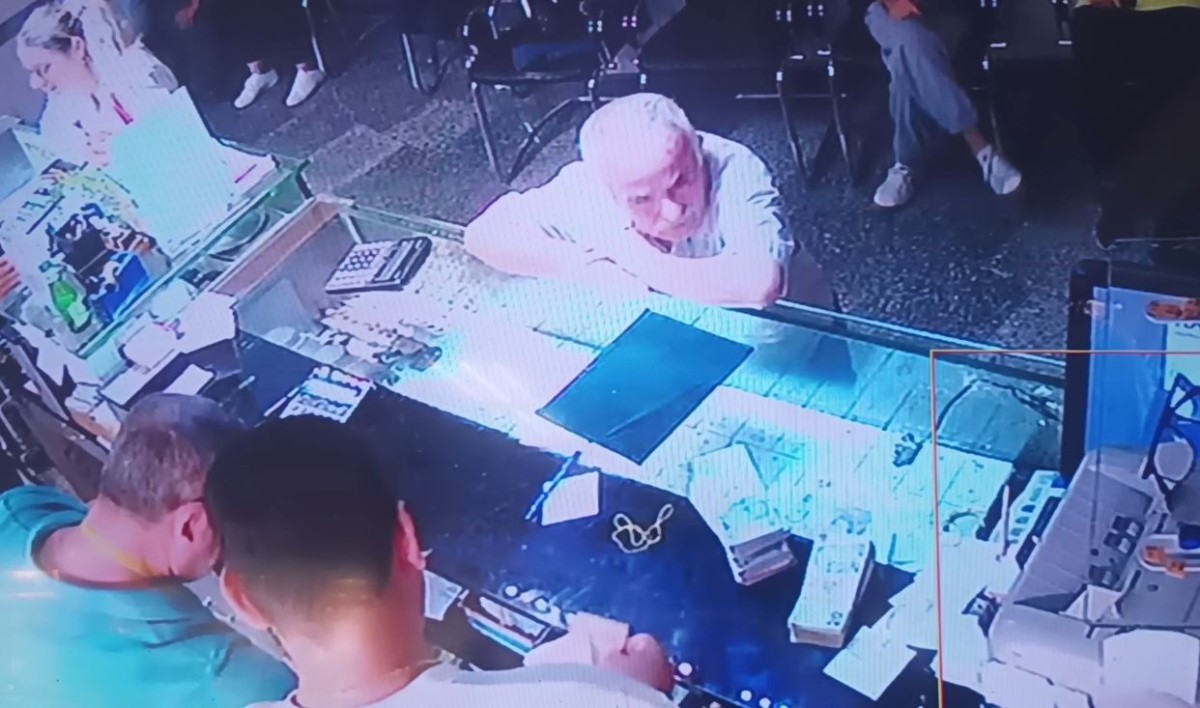 Kuyumcu parasının iadesini bekliyor