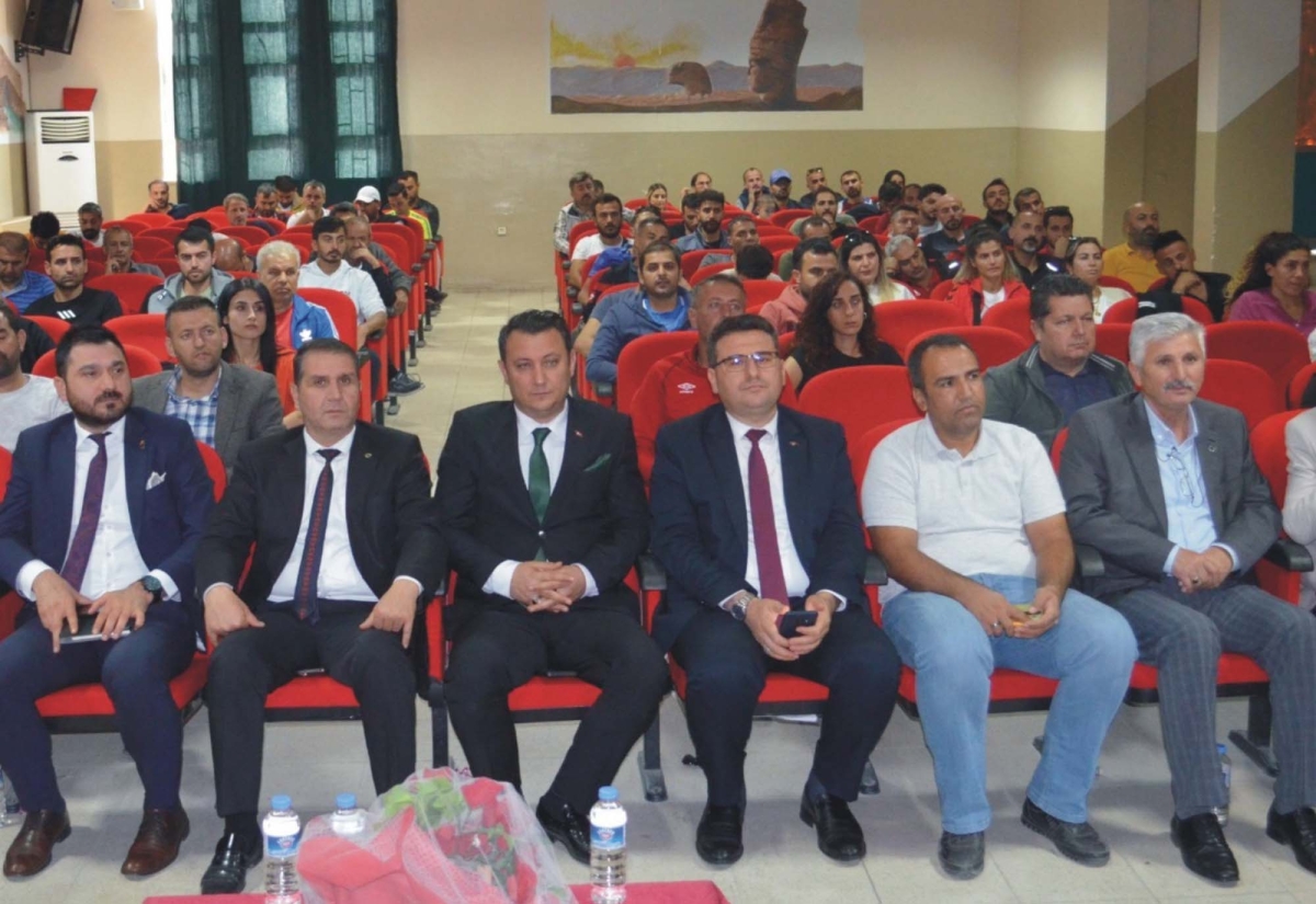 Kahta’da okul sporları bilgilendirme toplantısı düzenlendi