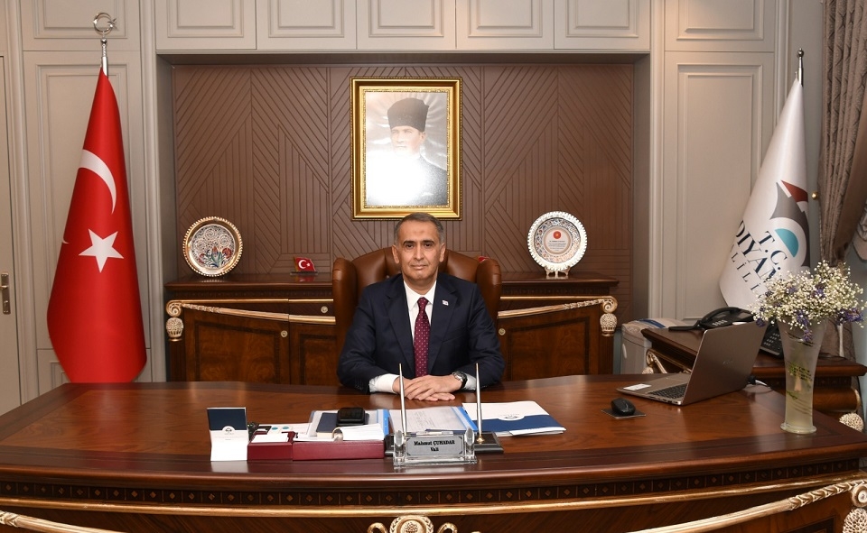 Adıyaman Valisi Mahmut Çuhadar’ın; 29 Ekim Cumhuriyet Bayramı mesajı