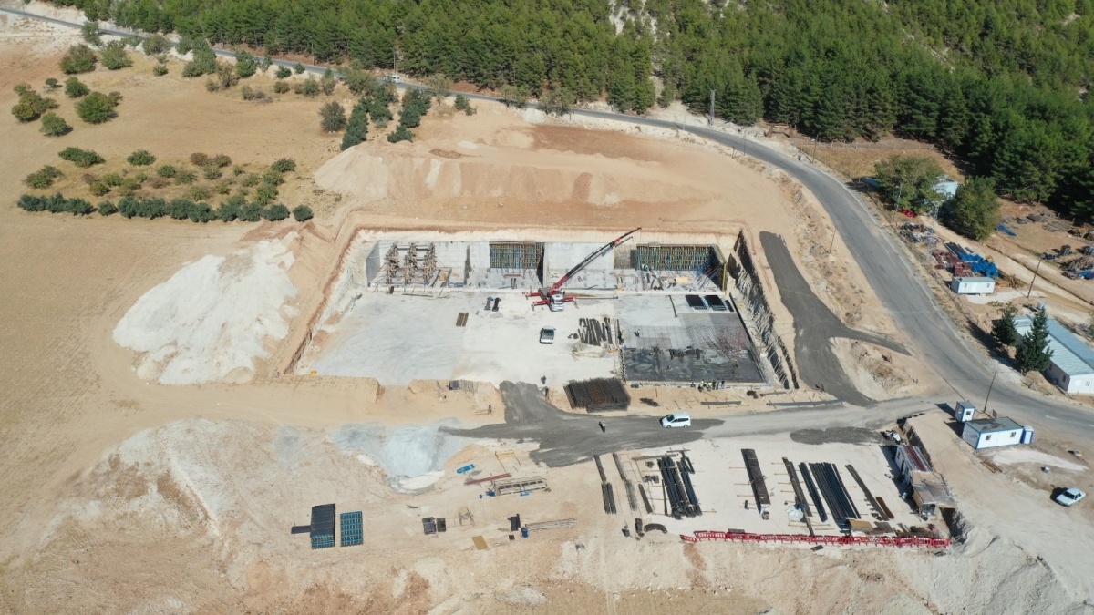 Gürlevik içme suyu isale hattında çalışmalar devam ediyor