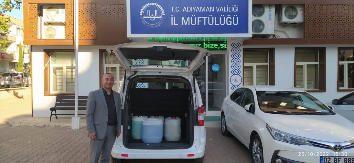 Ulum’dan İl Müftülüğü ‘ne temizlik malzemesi desteği