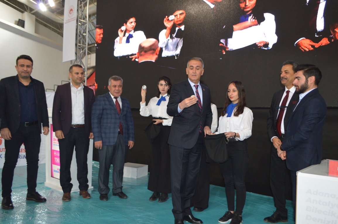 Adıyaman'da TOKİ konutlarının kura çekim heyecanı 