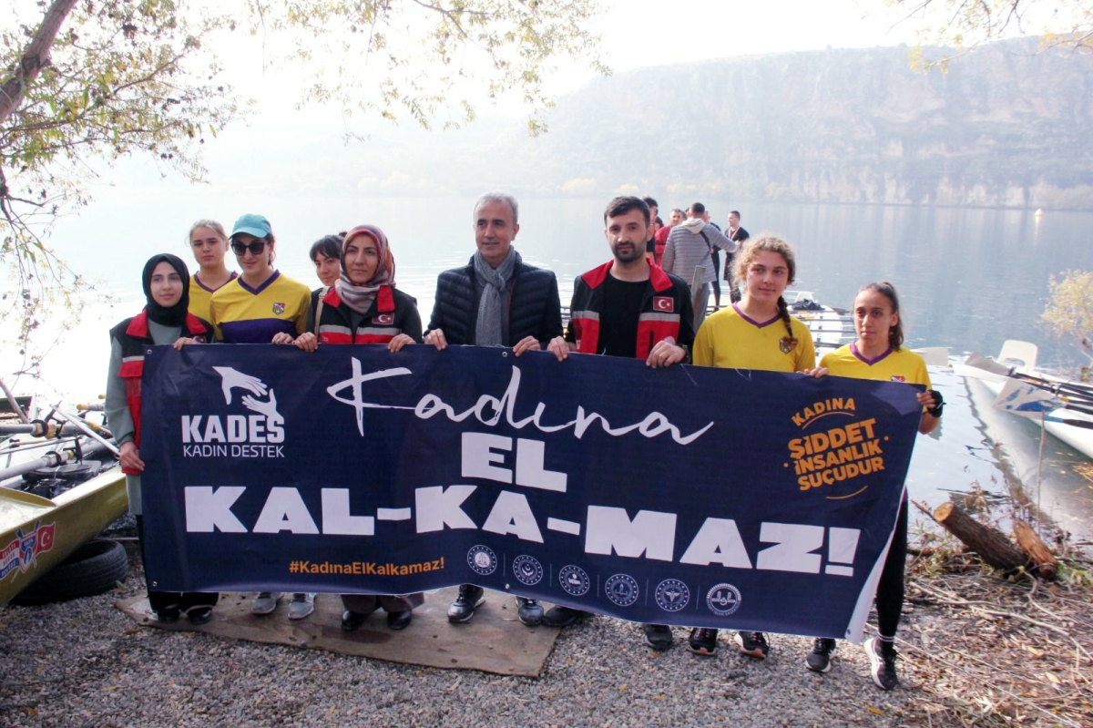 Çelik'ten 'Kadına Yönelik Şiddetle Uluslararası Mücadele Günü' açıklaması