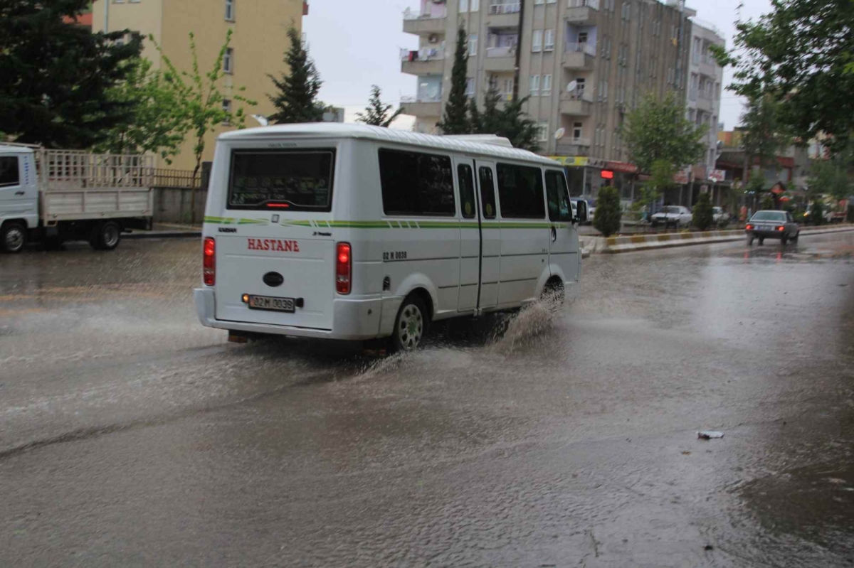 Meteorolojiden sağanak yağış uyarısı