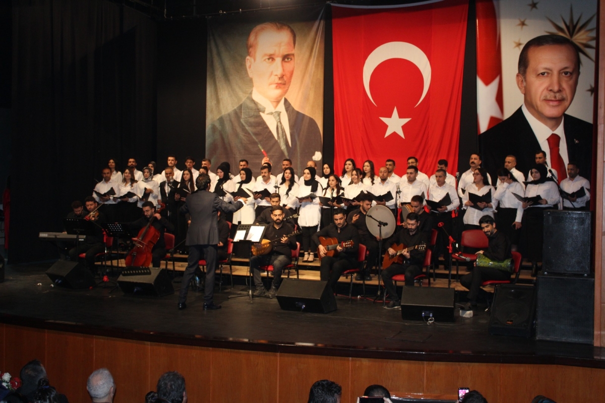 Öğretmenler korosundan 'Öğretmenler Günü'ne özel konser