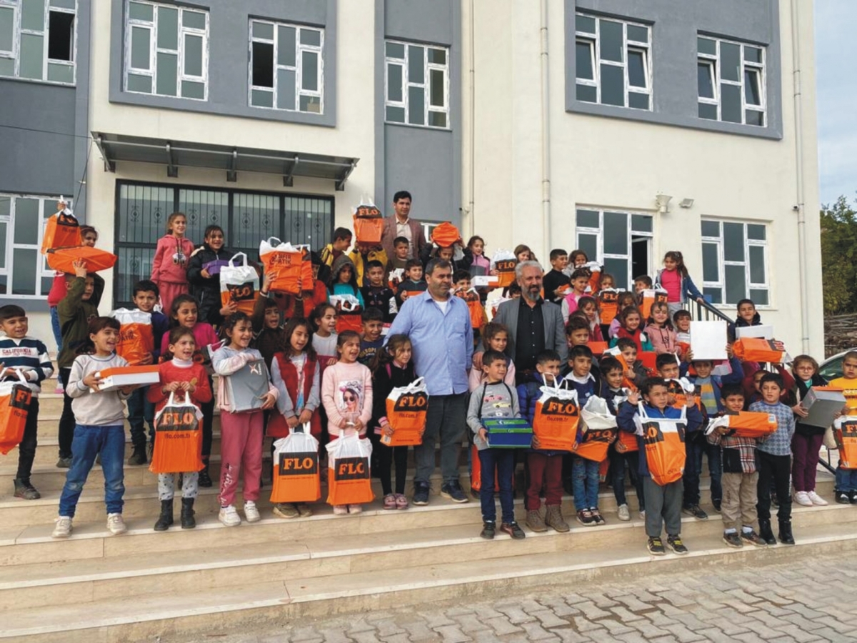TASEV’den bin bir öğrenciye kışlık ayakkabı yardımı