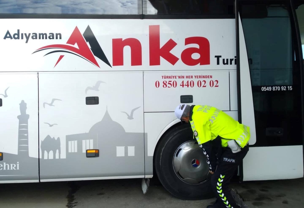 Otobüslerde kış lastiği denetimi