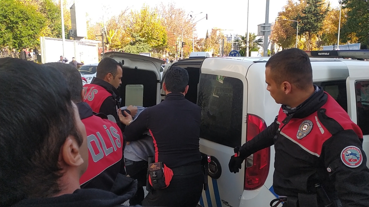 Tekme tokatlı kavgada 5 şüpheli gözaltına alındı 