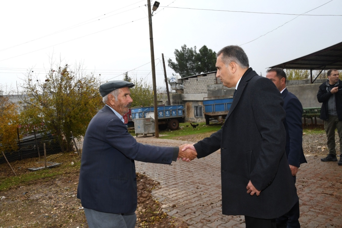 Vali Çuhadar: Bizim yönetim anlayışımız da 'insanı yaşat ki, devlet yaşasın' düşüncesi vardır