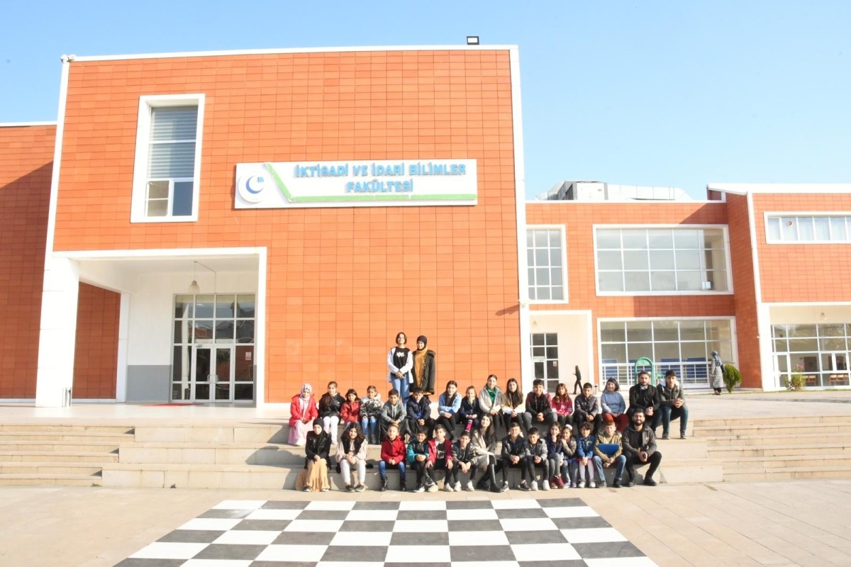 Çocuk işçiliğini değil, eğitimin bir parçası olmayı istiyorlar