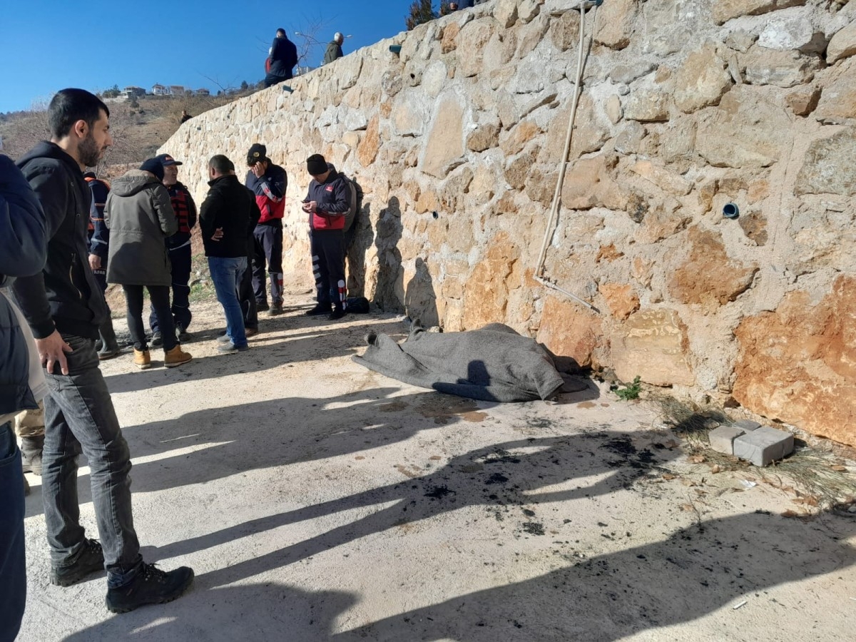 Teknede kaybolan 2'nci kişinin cansız bedenine ulaşıldı  