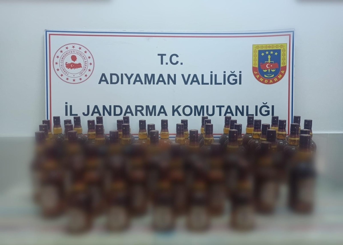 Gölbaşı'nda 51 şişe kaçak viskiye 1 gözaltı