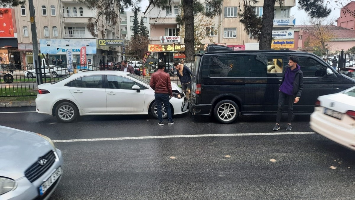 Adıyaman’da zincirleme trafik kazası