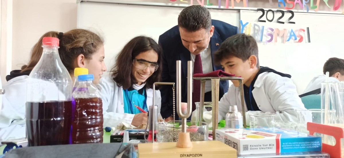 Öğrenciler, Deneylerini Tasarlayarak Öğreniyor