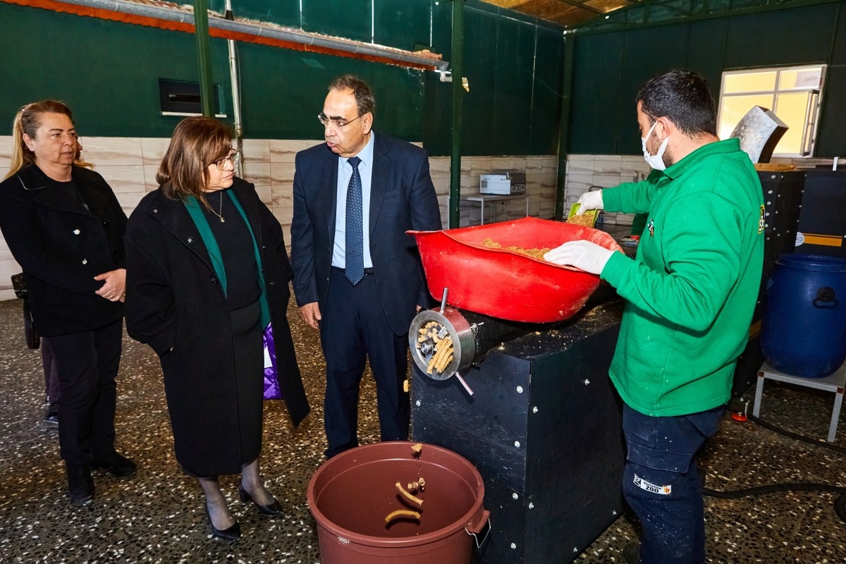 Yeni hayvan barınağı ile can dostlarının tedavilerini modern şekilde yürütecek