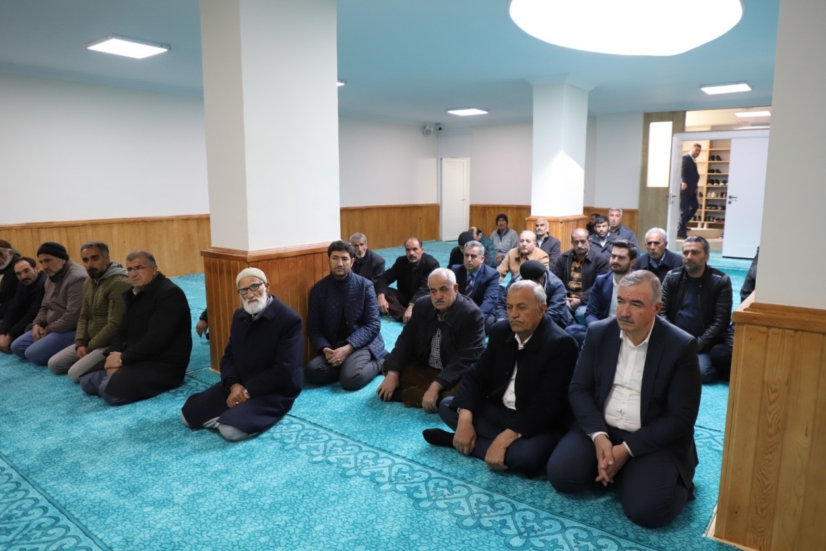 100. yıl Camii ibadete açıldı