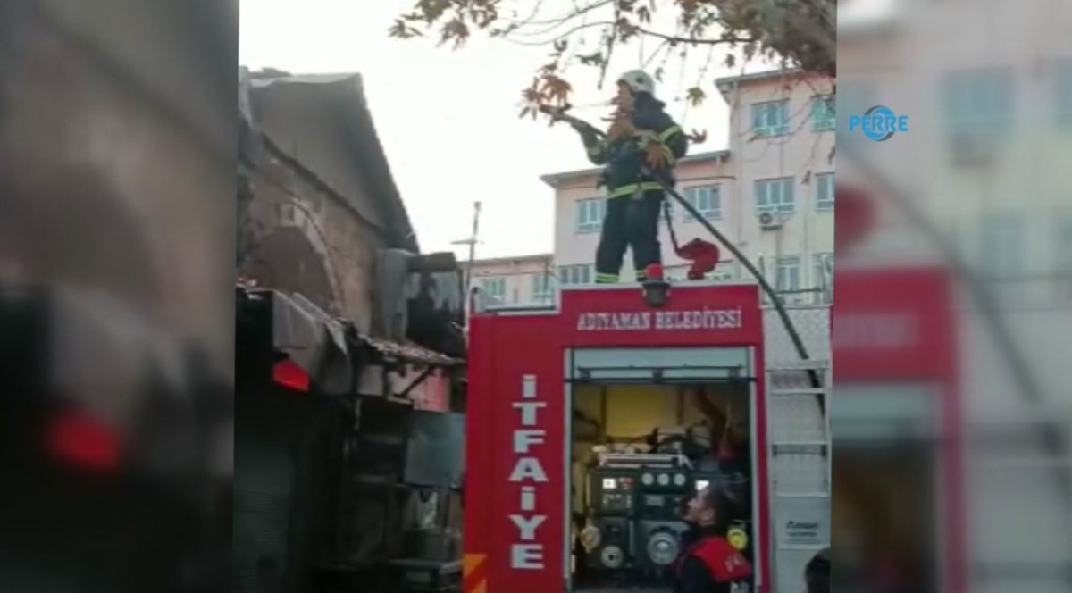 Tarihi pazarda korkutan yangın  