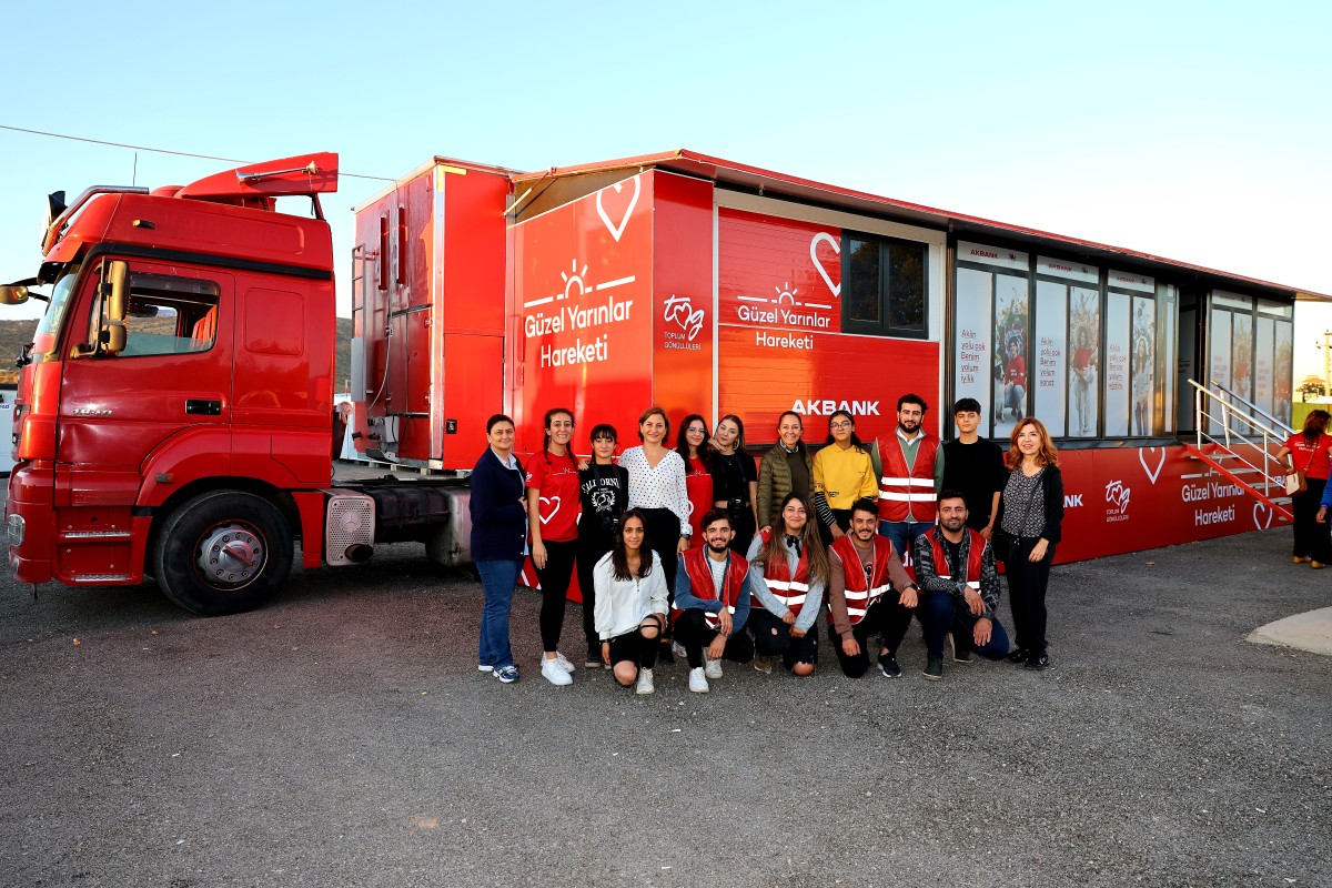 Akbank Güzel Yarınlar Hareketi  Afet Bölgesinde Gençleri Geleceğe Hazırlıyor